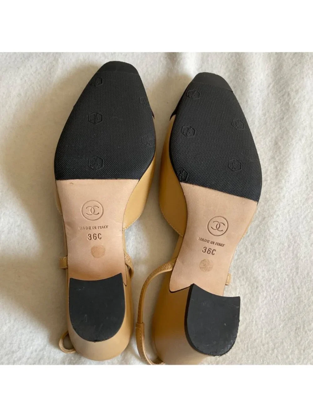 Like NU CHANEL Interlocking BLK beige Leather Slingback Pumps heels36 US5.5